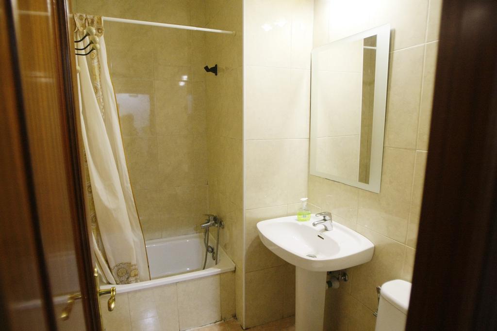 Hostal San Fernando Alicante Exterior photo